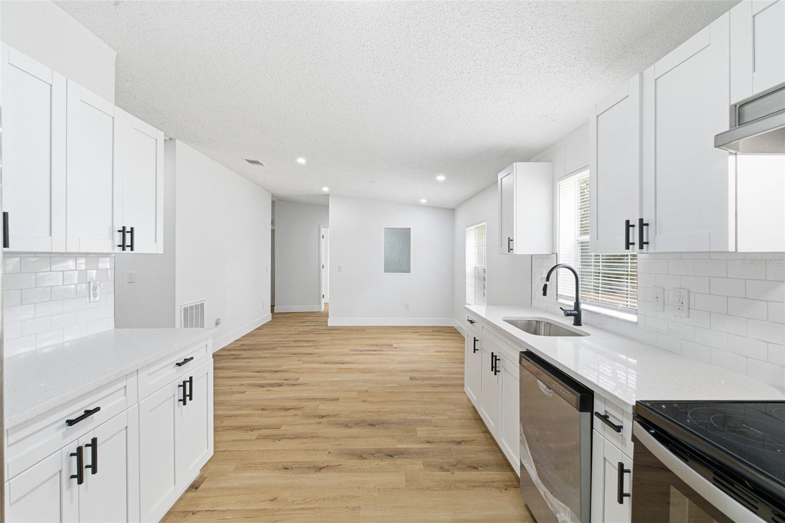 FOX RIDGE - Residential