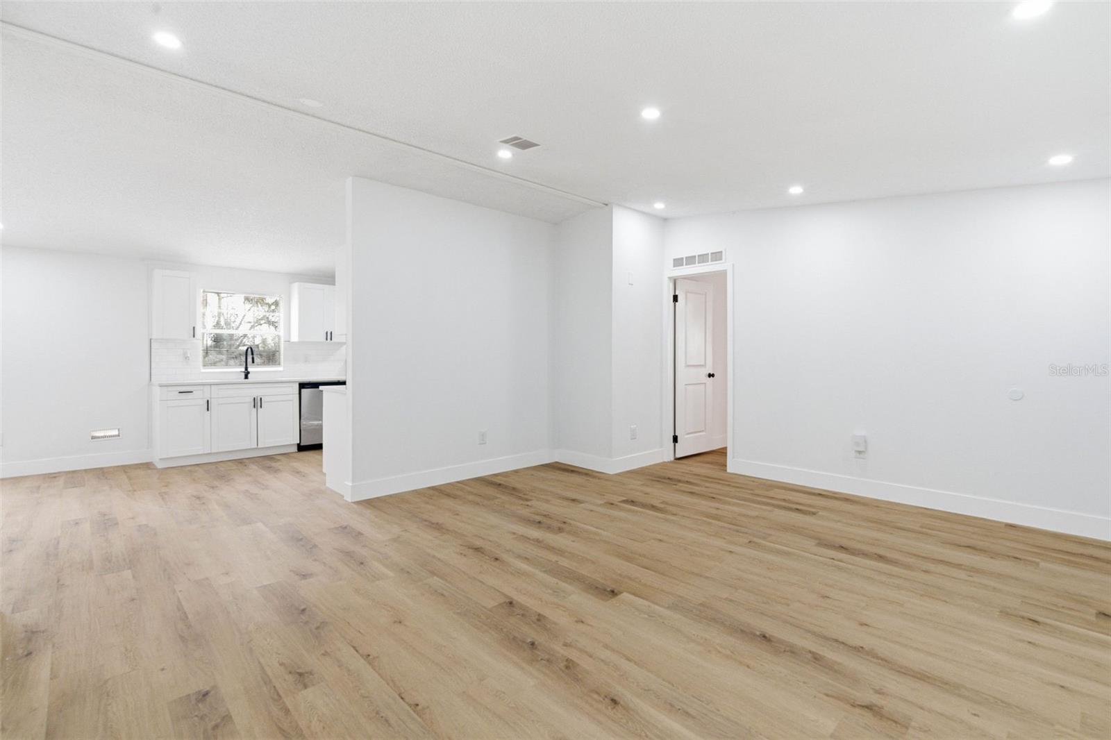 FOX RIDGE - Residential