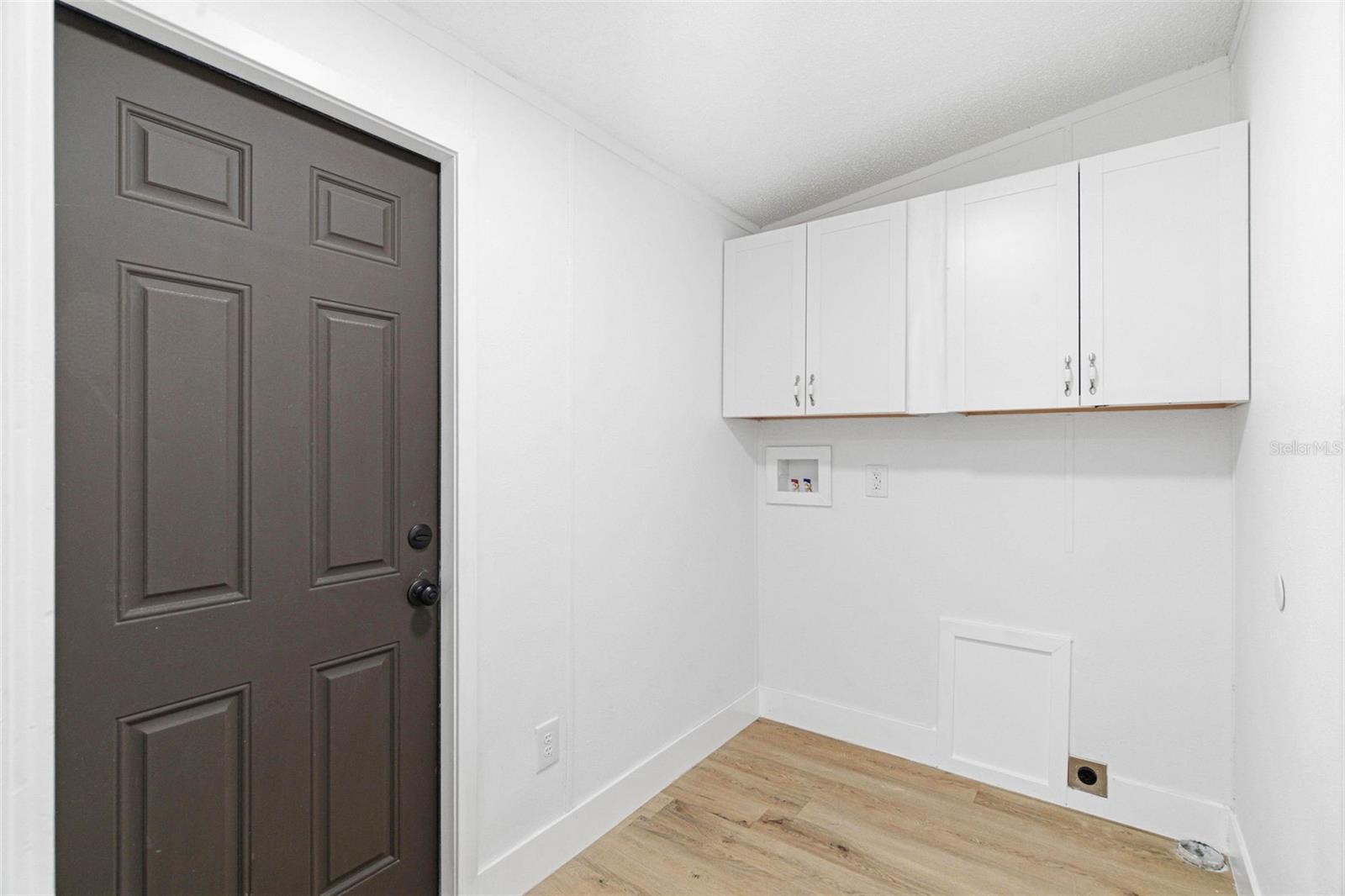 FOX RIDGE - Residential