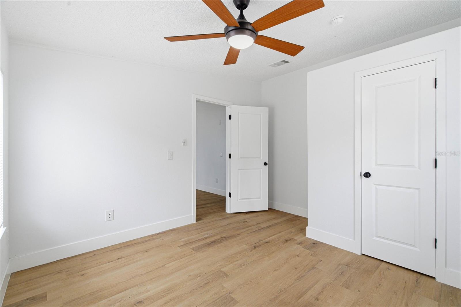 FOX RIDGE - Residential