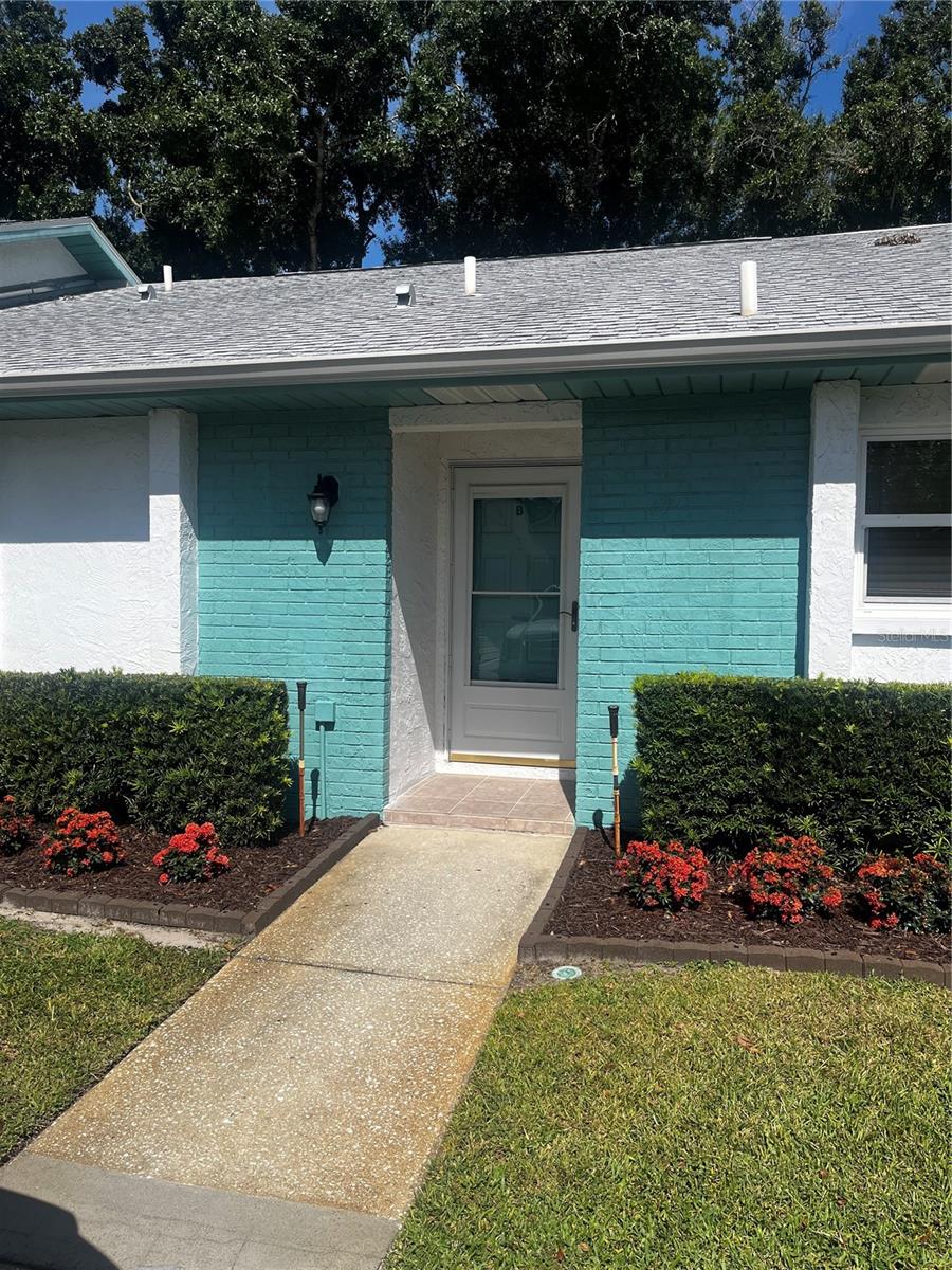 Photo of 1109 Tartan Drive #B, Palm Harbor, FL 34684 (MLS # TB8553383)