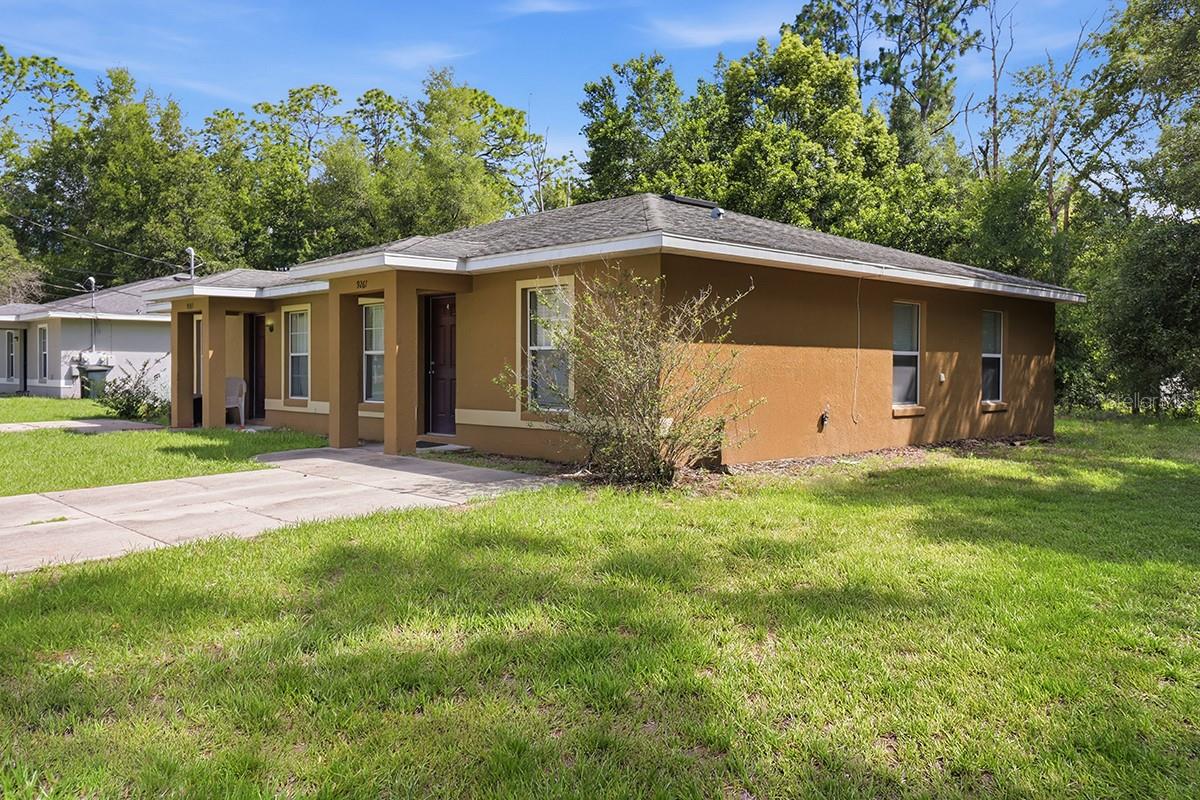 9261 N PEACHTREE WAY