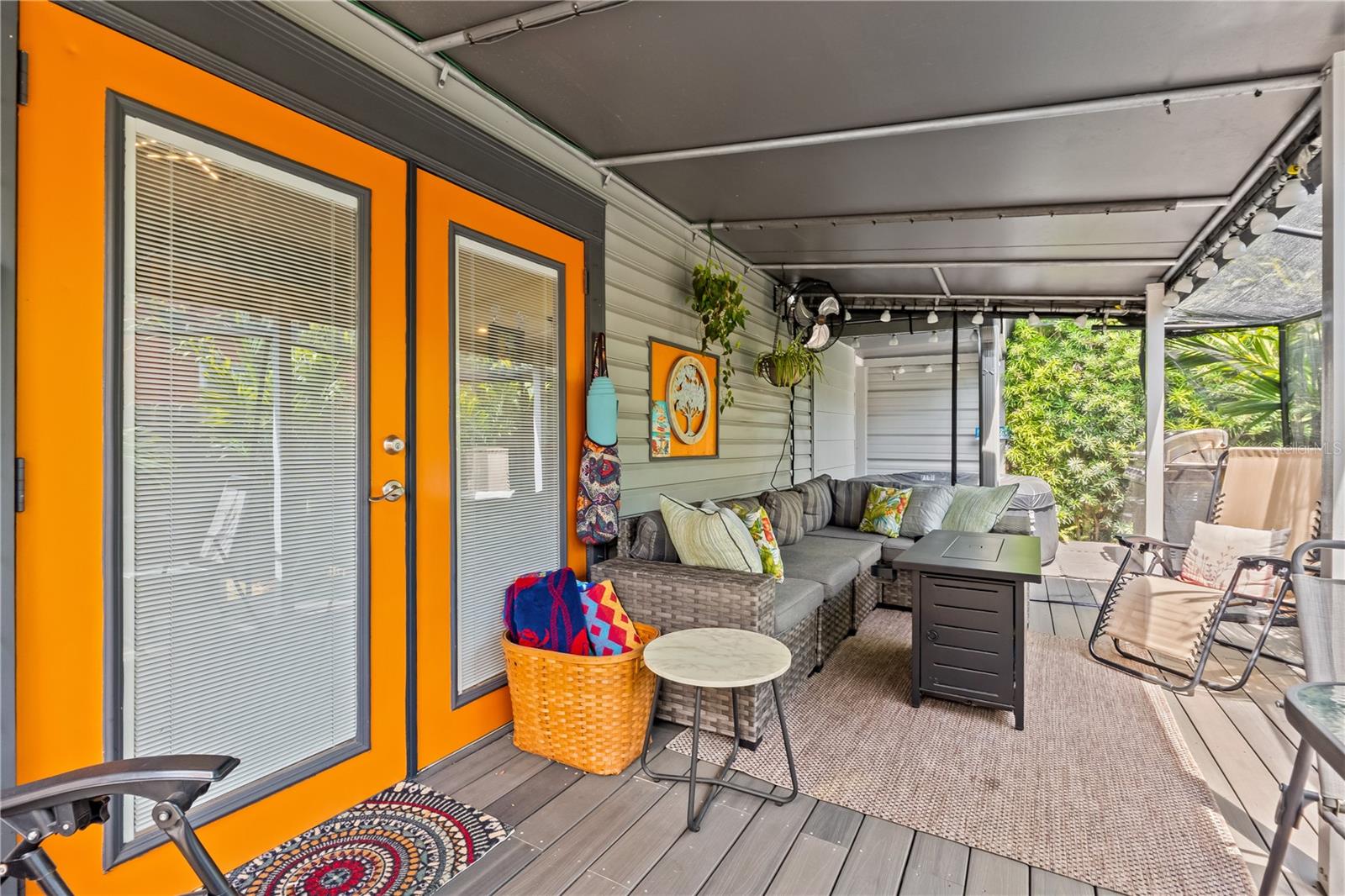 PASADENA HEIGHTS - Residential
