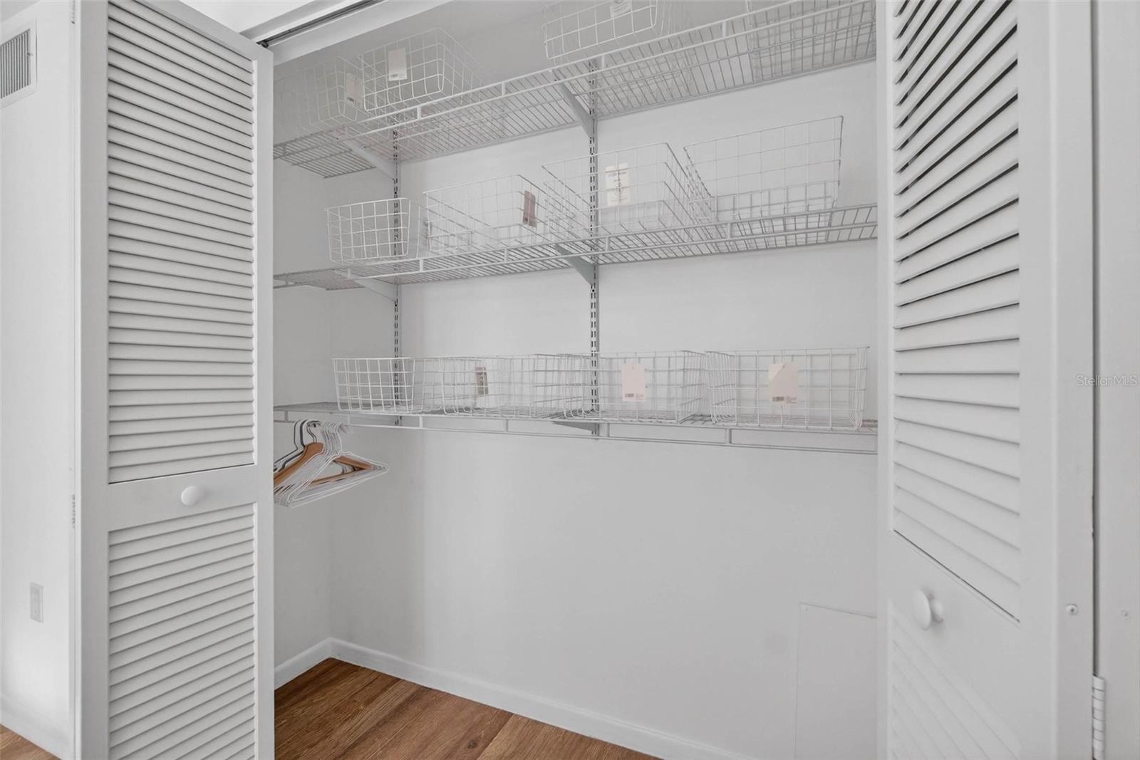 SUNSET PLAZA EAST APTS CONDO - Residential