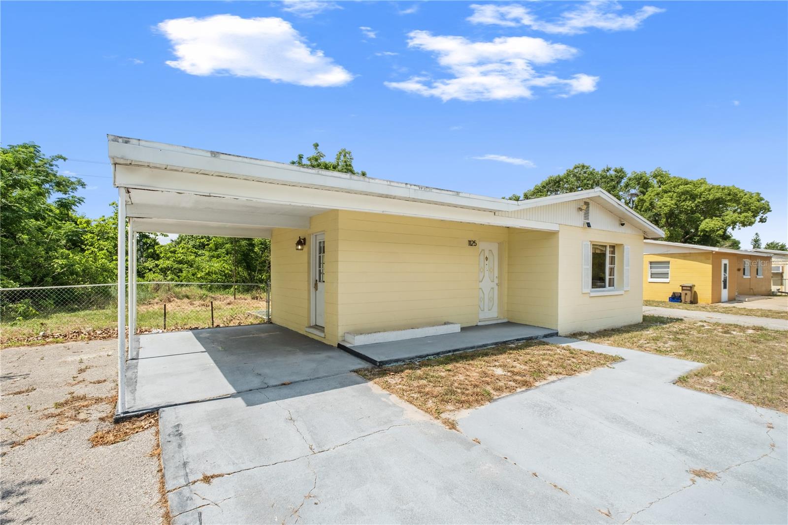 1125 EMERALD DRIVE