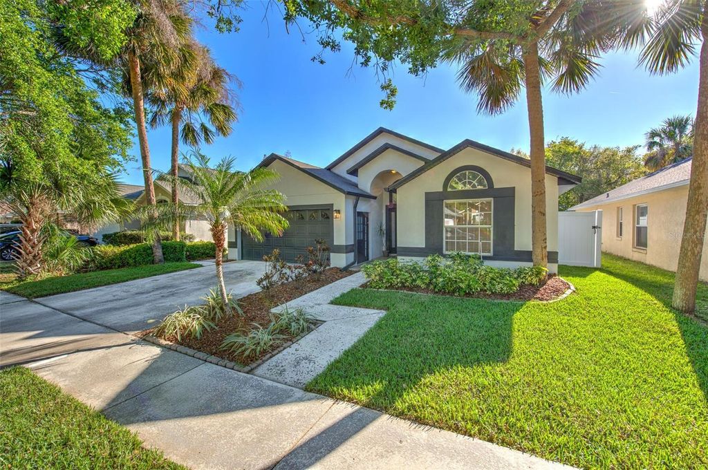 Photo of 6910 Jamestown Manor Drive, Riverview, FL 33578 (MLS # TB8488218)