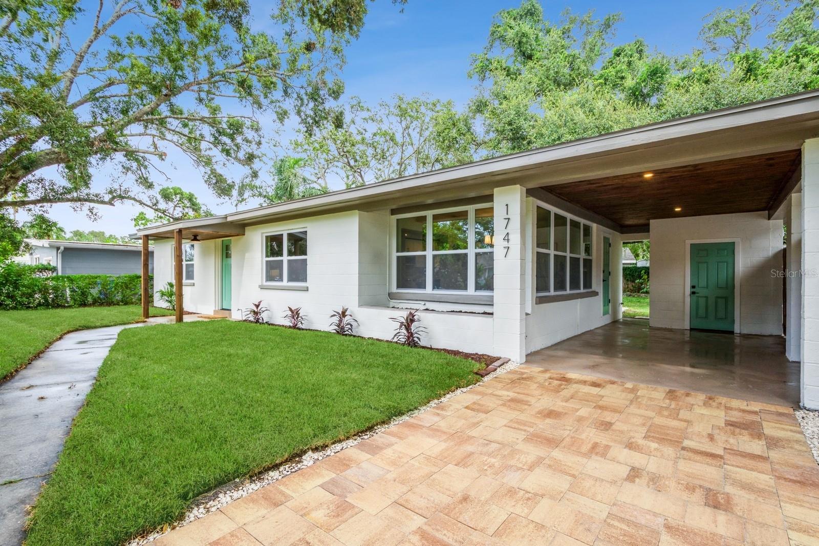 1747 SANTA ANNA DRIVE