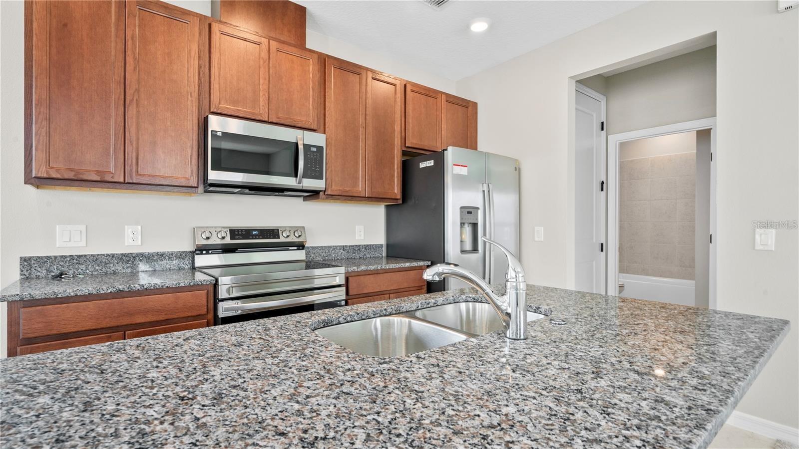 WESLYN PARK PH 1 - Residential Lease