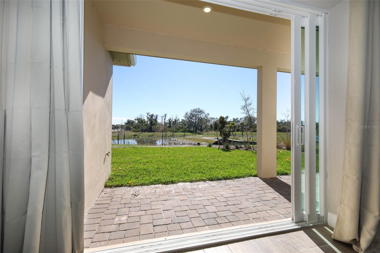 LAUREATE PK PCL N-2 PH 1 - Residential Lease