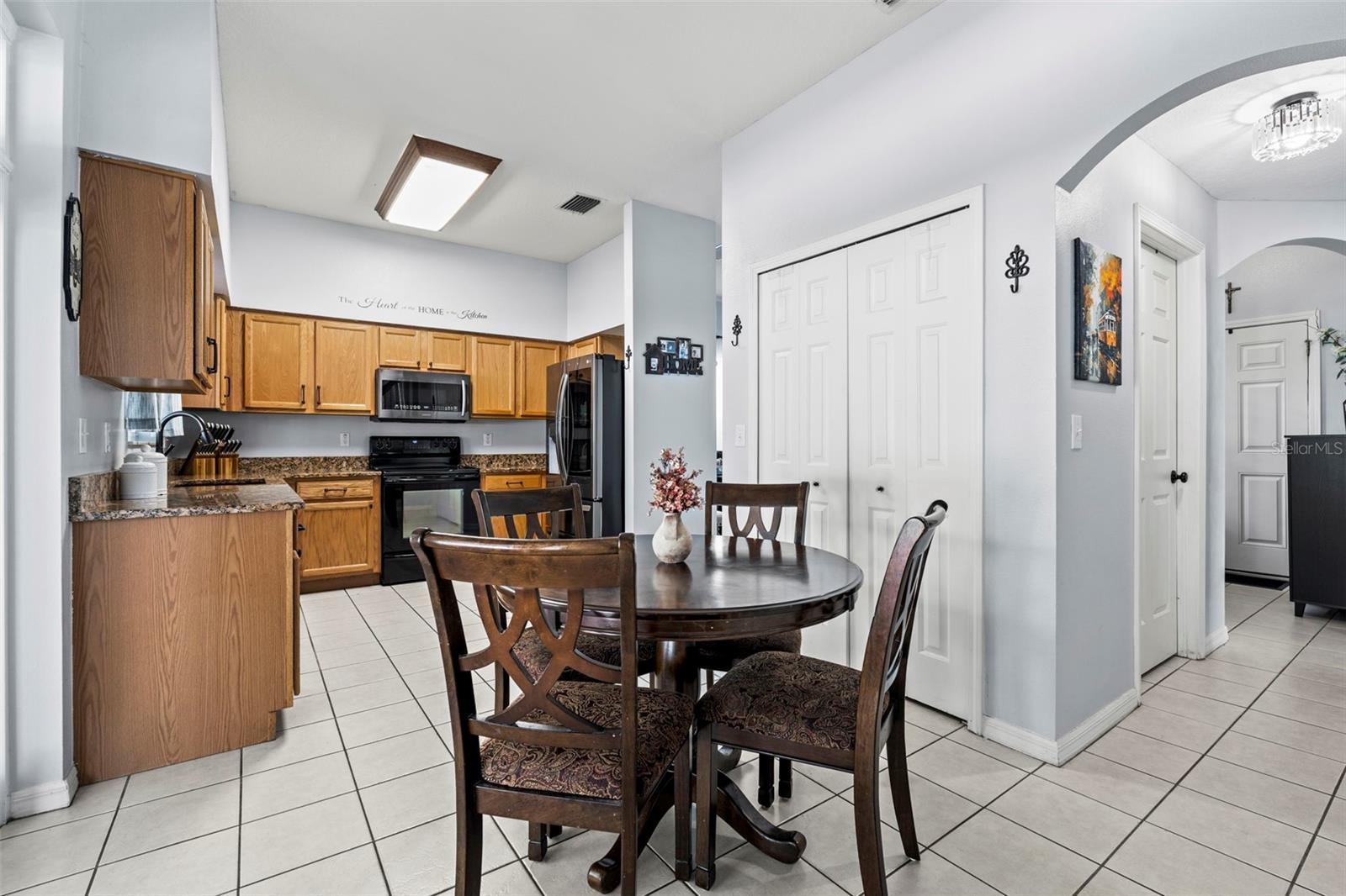 CHAPEL PINES A & B PH 02 01C - Residential