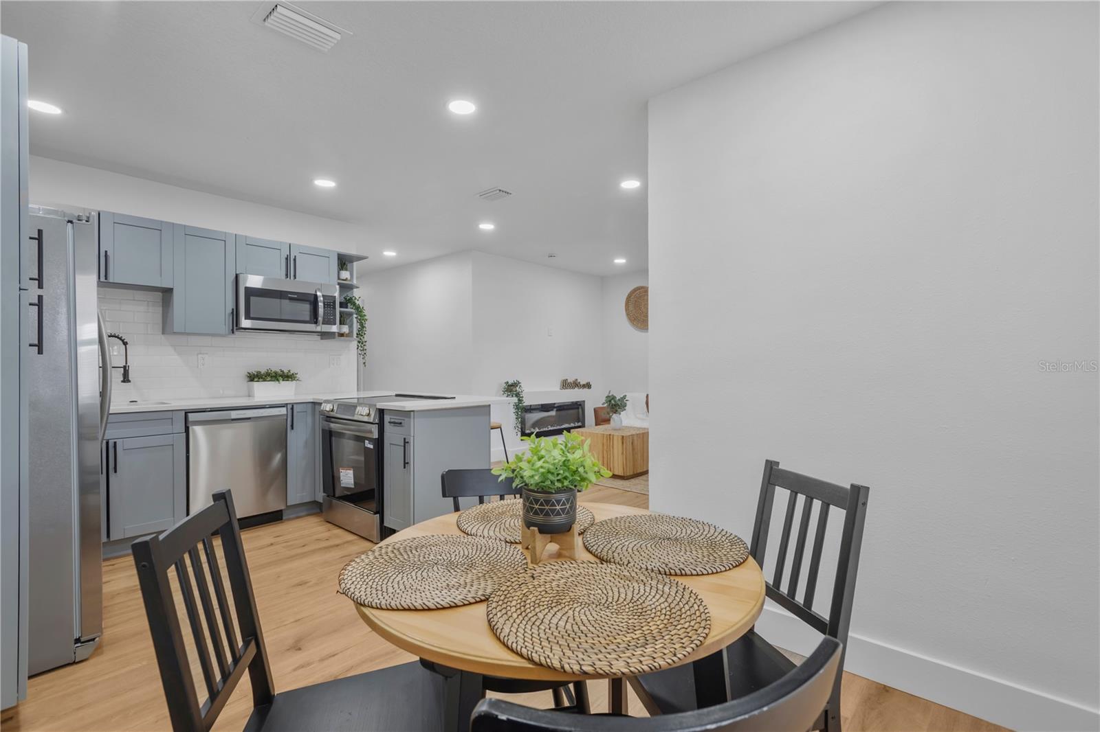 ROOSEVELT PARK ADD - Residential