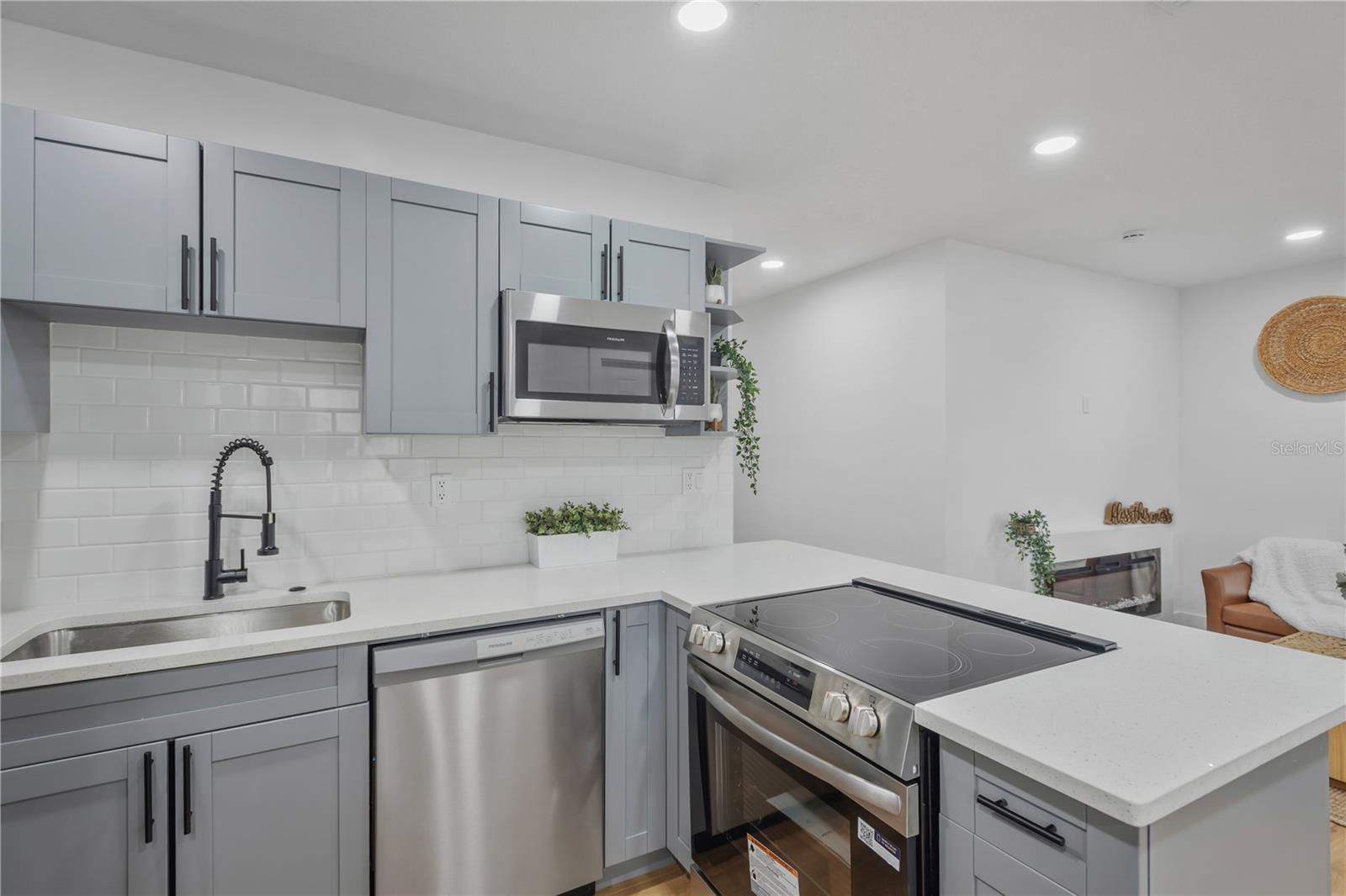 ROOSEVELT PARK ADD - Residential