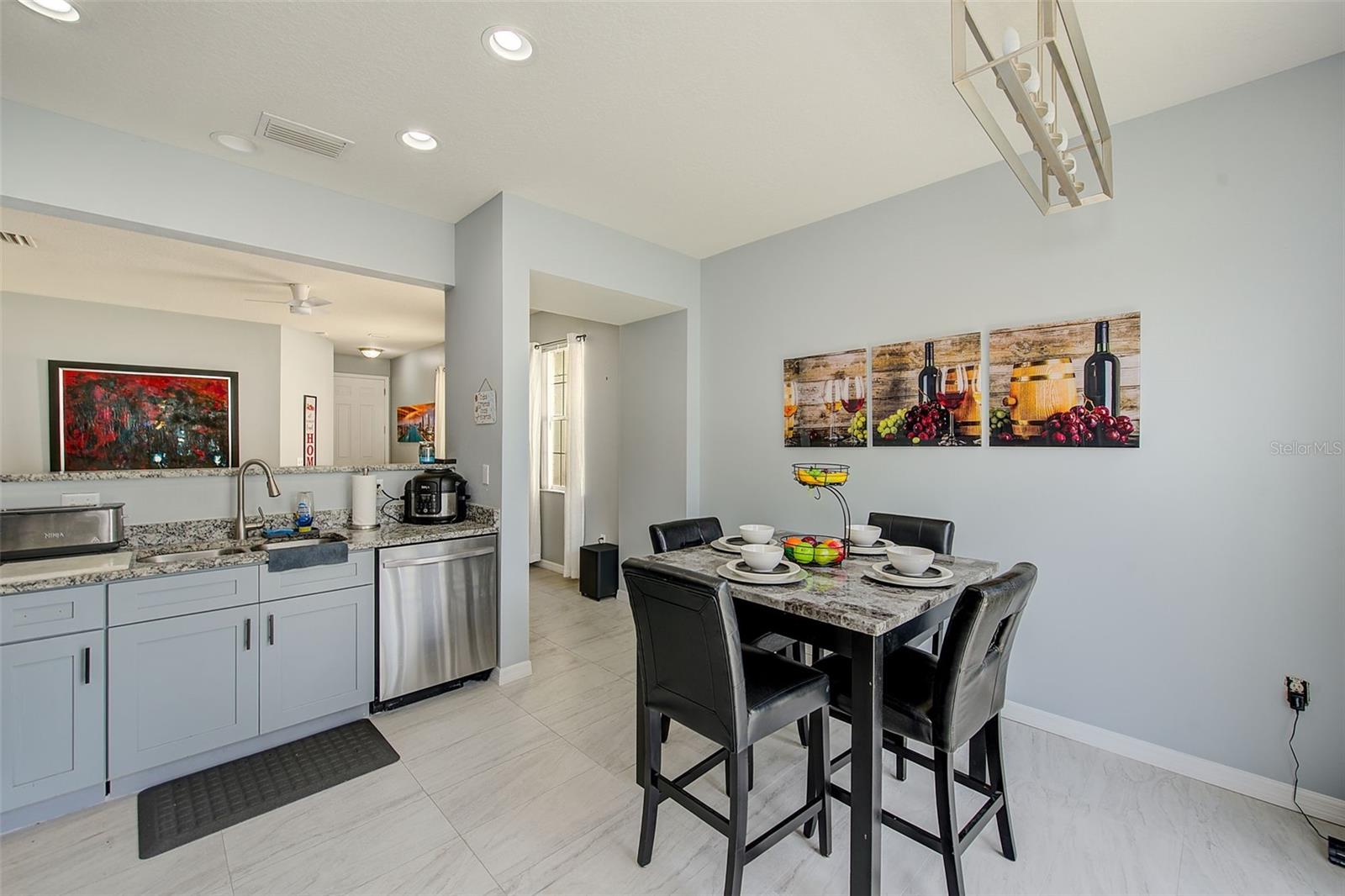 SOUTH BAY LAKES UNIT 02 - Residential