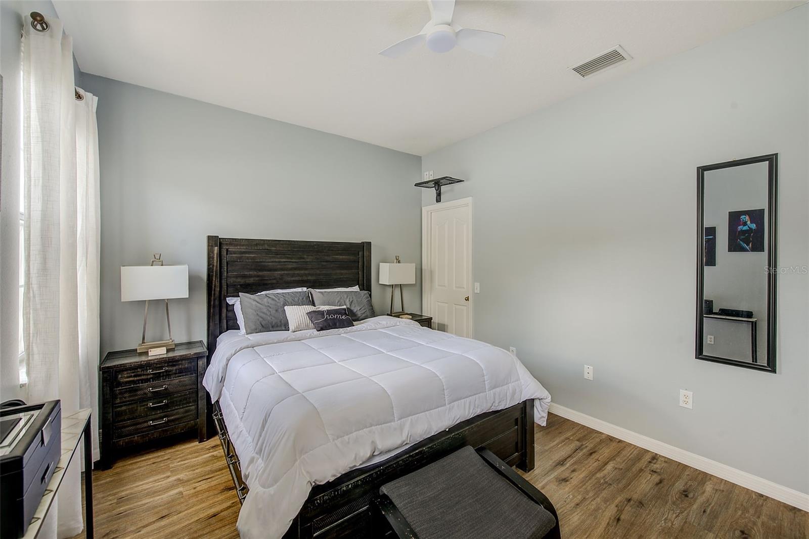 SOUTH BAY LAKES UNIT 02 - Residential