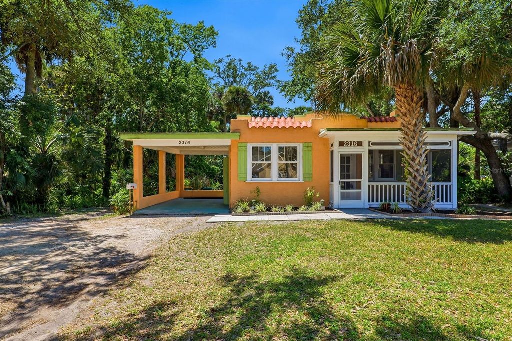 Photo of 2316 Country Club Road, Melbourne, FL 32901 (MLS # O6405939)