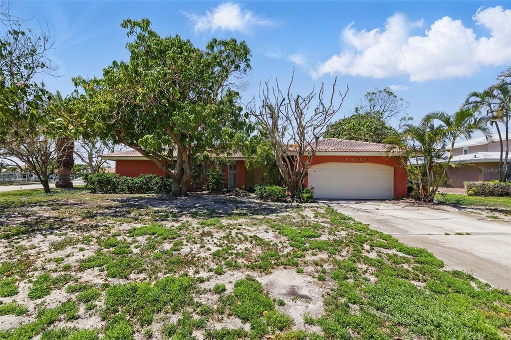 Photo of 2001 Iowa Avenue NE, St Petersburg, FL 33703 (MLS # TB8375812)