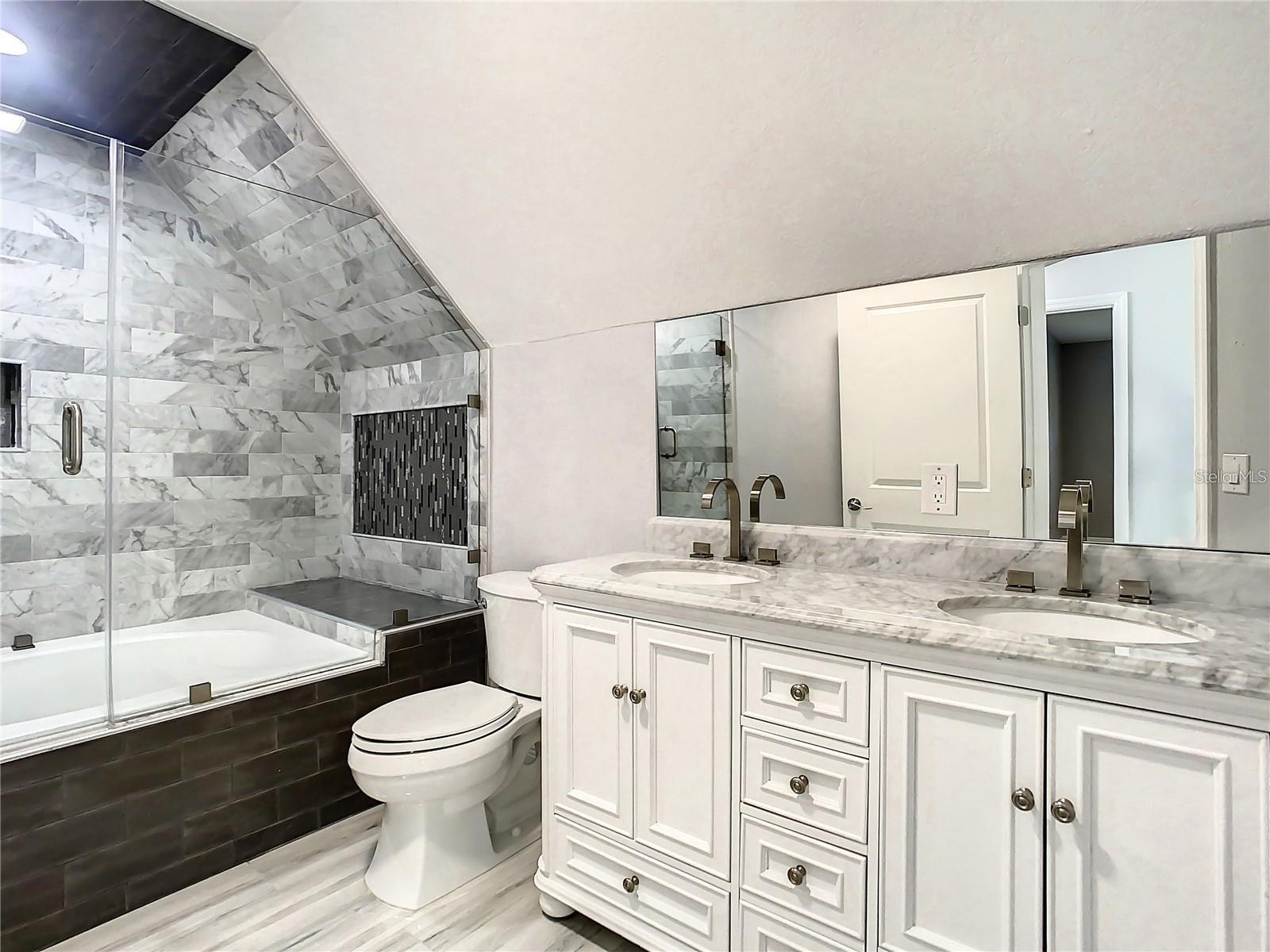 BLOOMFIELD HILLS PH 01 - Residential
