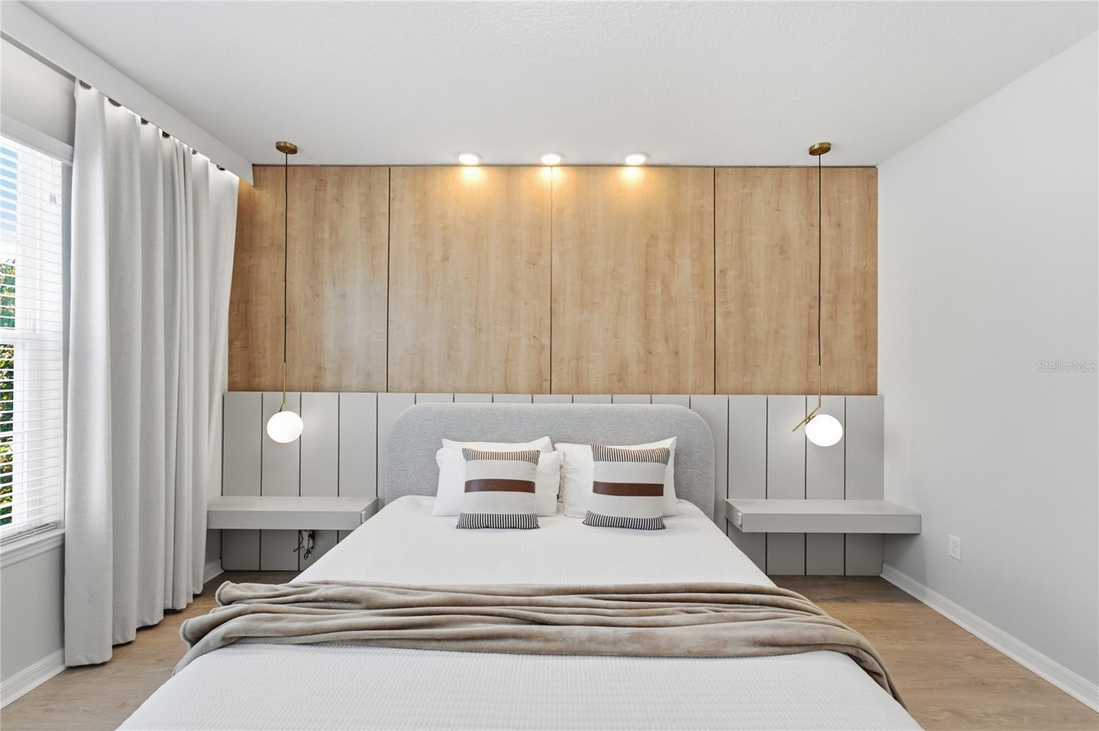 1860 SAWYER PALM PLACE