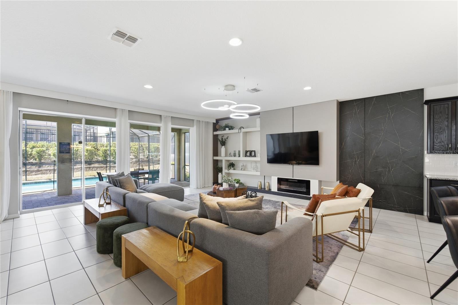 SOLARA RESORT - Residential