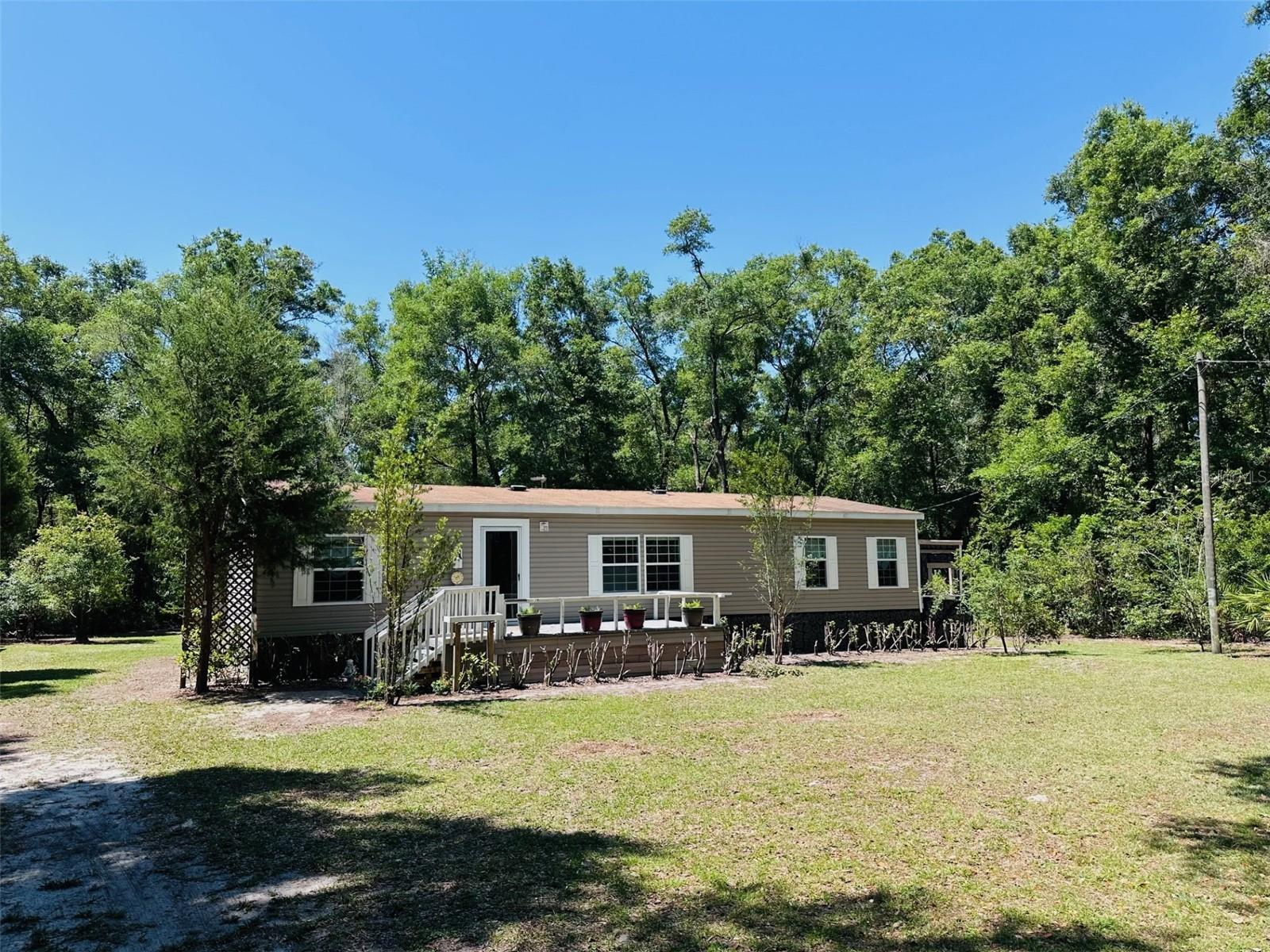 CEDAR PINES - Residential