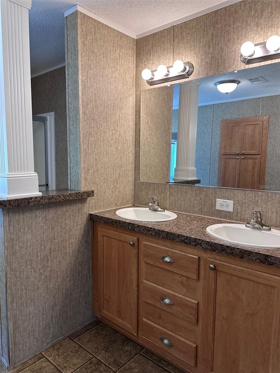 CEDAR PINES - Residential