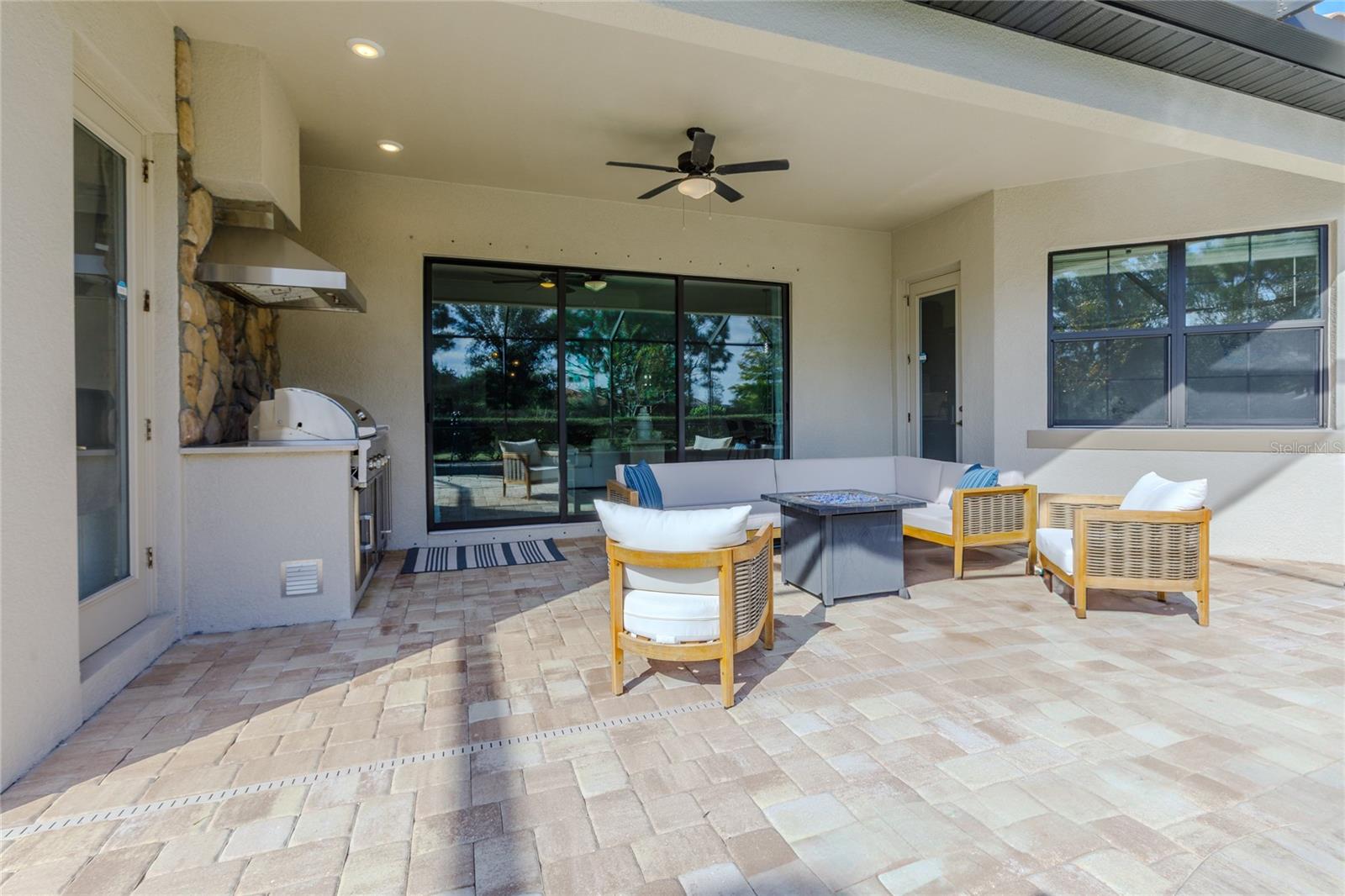 COUNTRY CLUB EAST AT LAKEWD RNCH YY1-4 - Residential