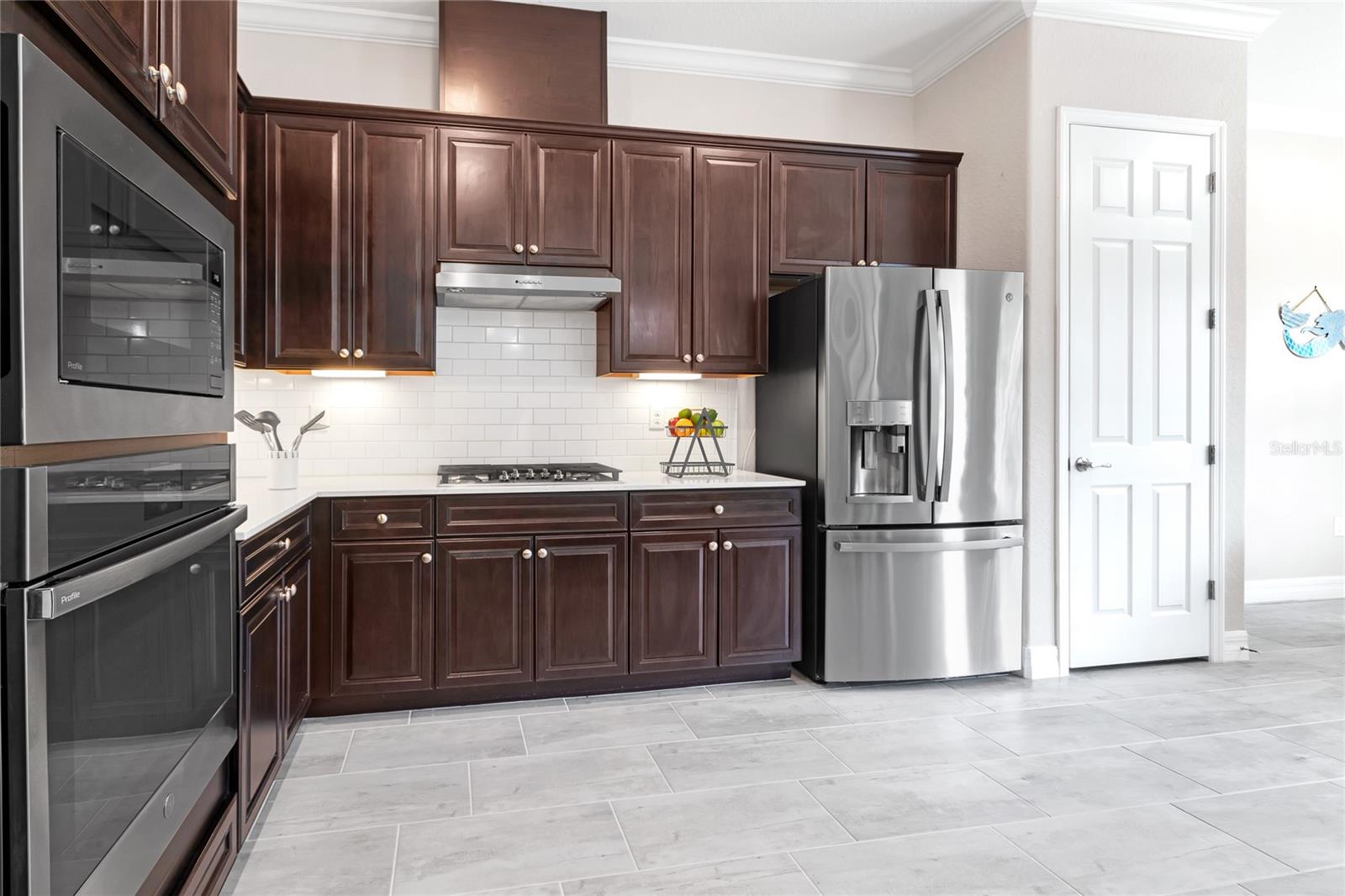 COUNTRY CLUB EAST AT LAKEWD RNCH YY1-4 - Residential