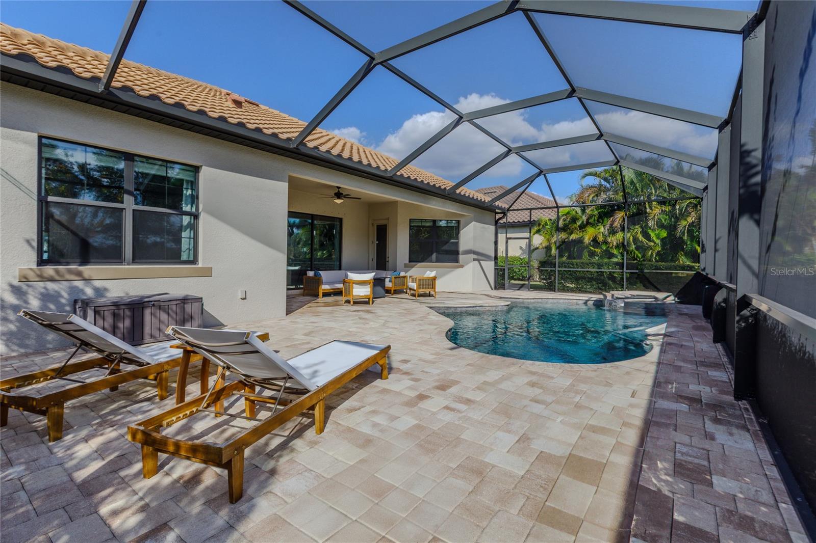 COUNTRY CLUB EAST AT LAKEWD RNCH YY1-4 - Residential