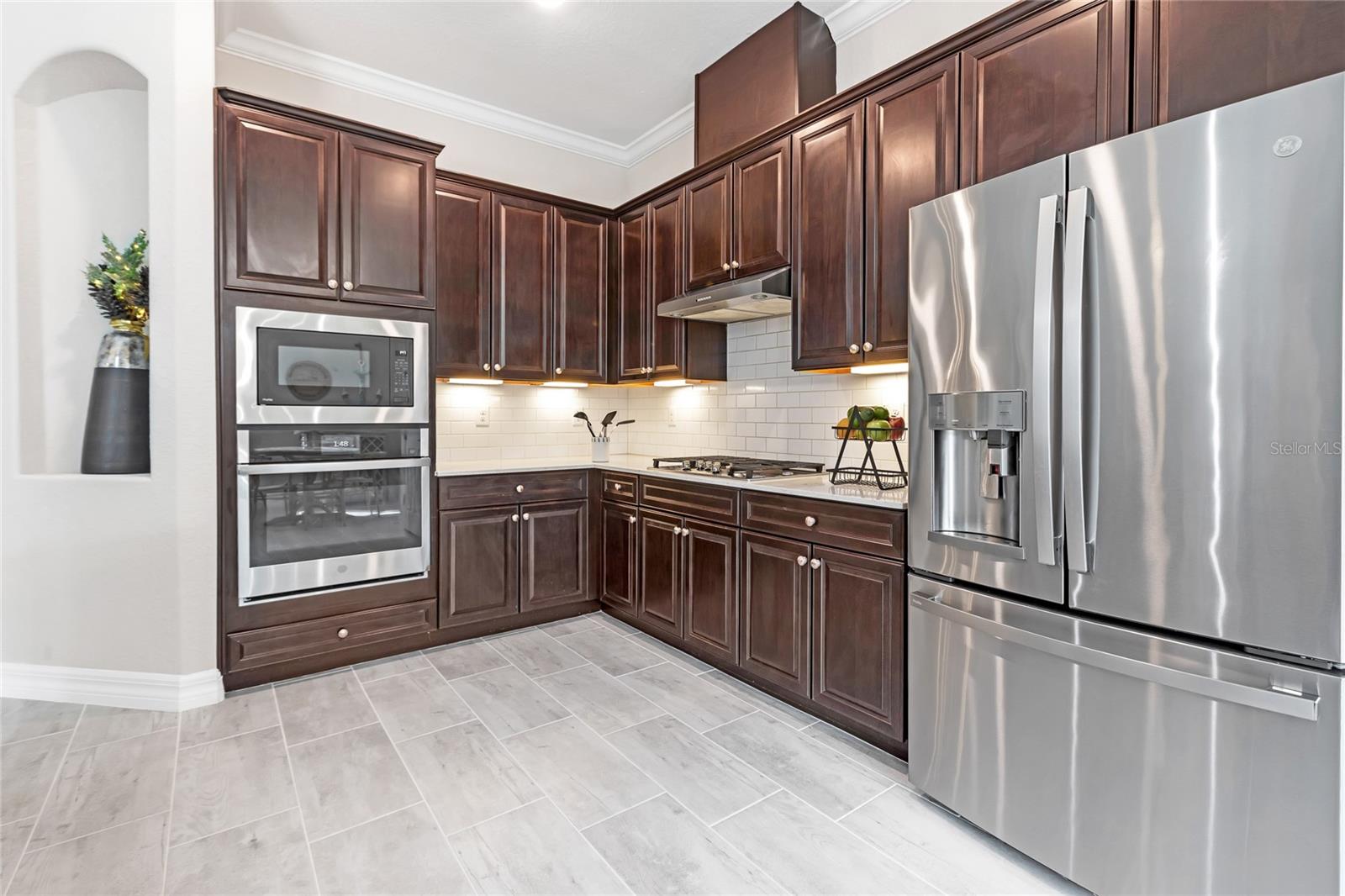 COUNTRY CLUB EAST AT LAKEWD RNCH YY1-4 - Residential