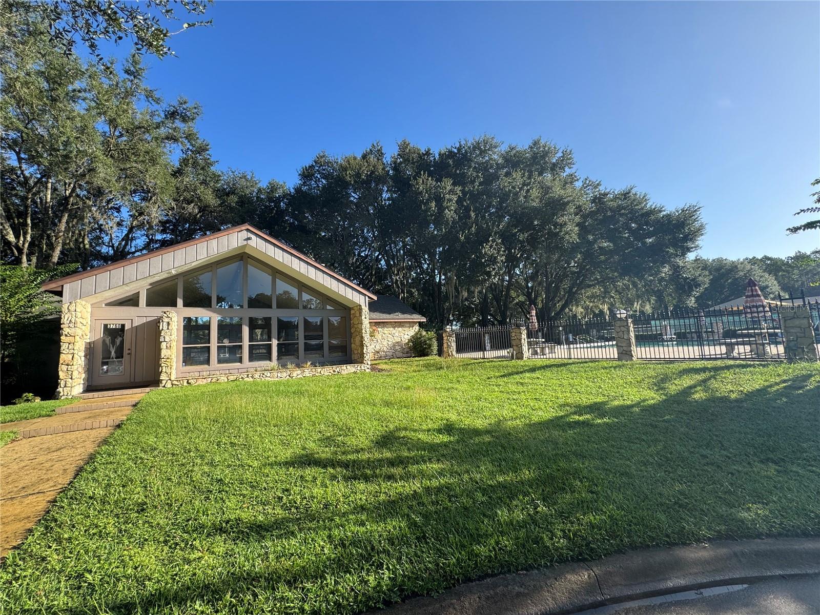 MILE RUN PH II UNIT B-2 - Residential