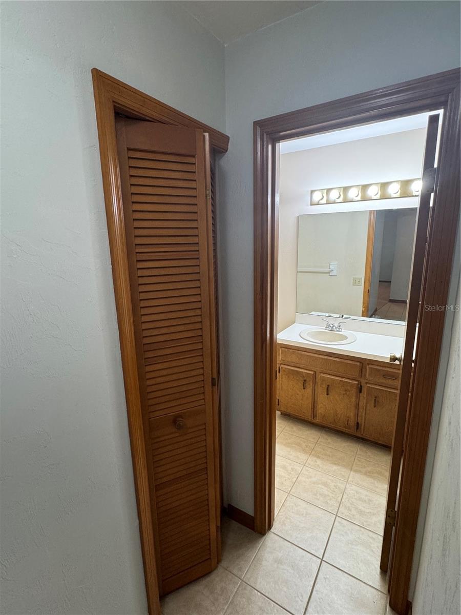 MILE RUN PH II UNIT B-2 - Residential
