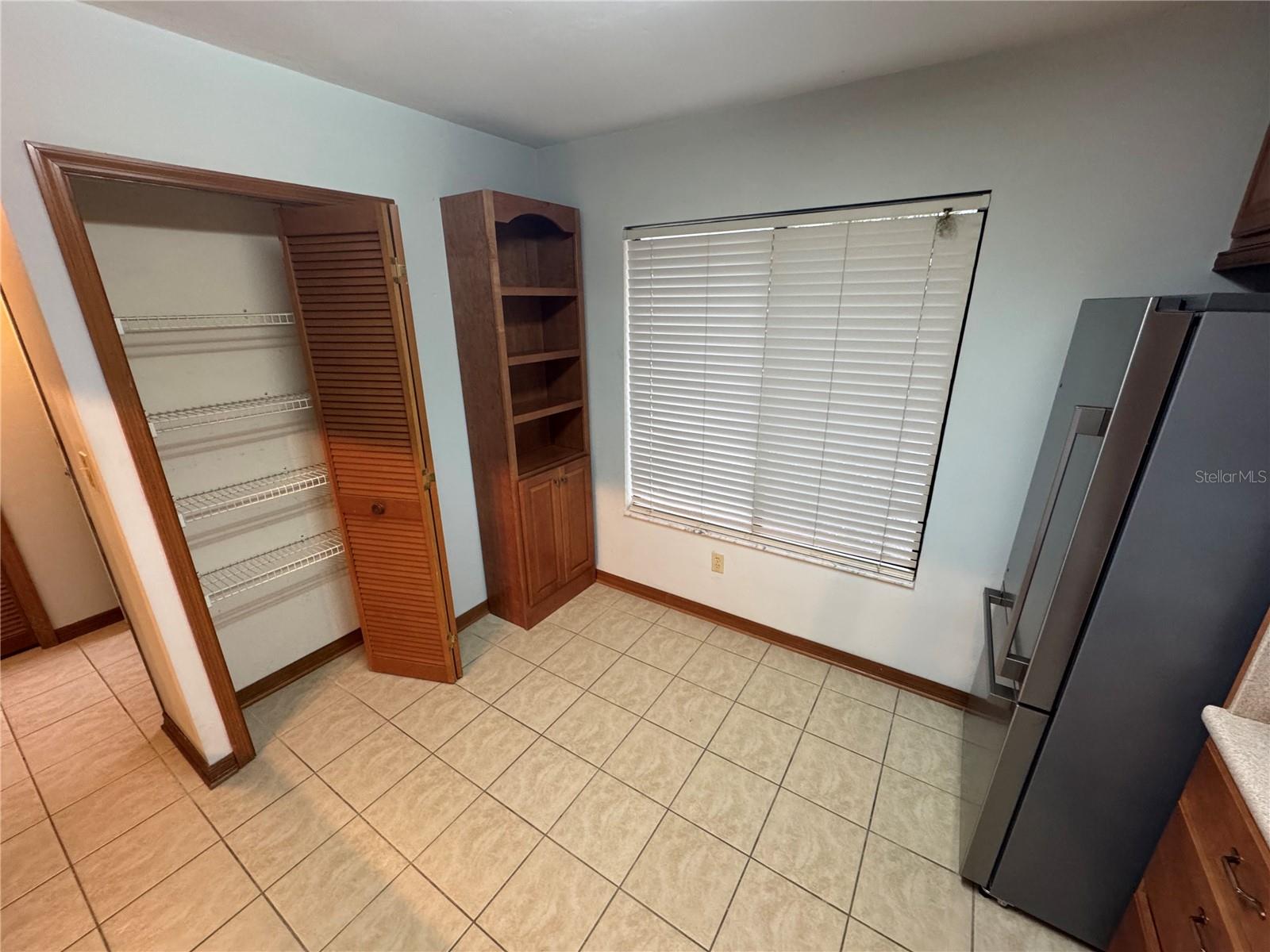 MILE RUN PH II UNIT B-2 - Residential