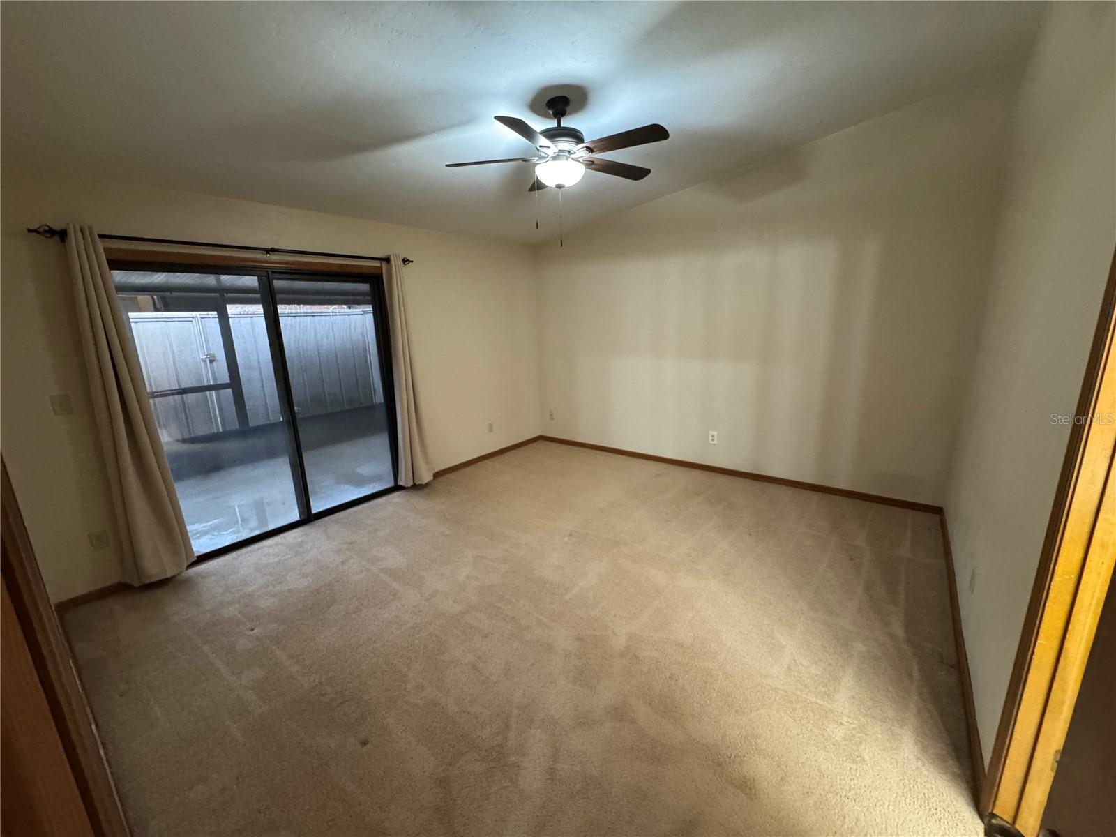 MILE RUN PH II UNIT B-2 - Residential