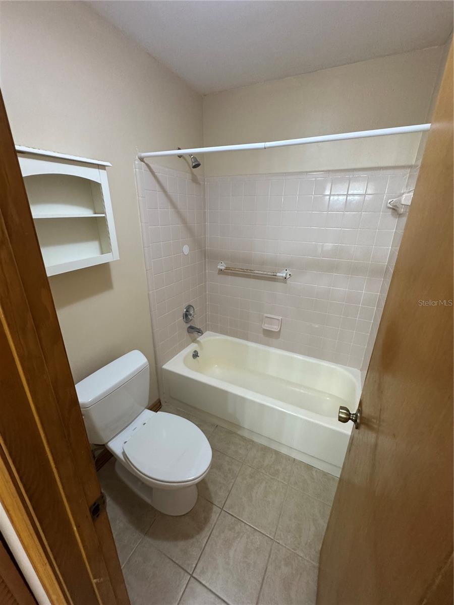 MILE RUN PH II UNIT B-2 - Residential
