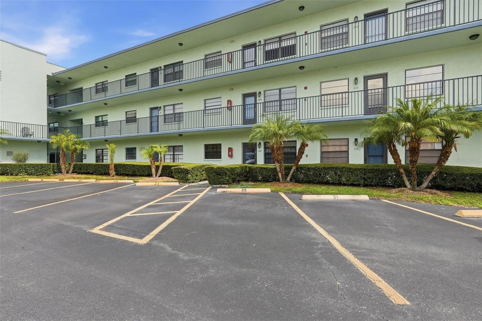 Photo 1 of 54 — 5973 TERRACE PARK DRIVE N 109, ST PETERSBURG, FL 33709