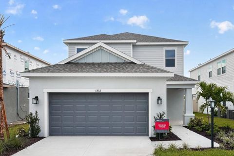 Photo of 6932 Prairie Oak Way, Nokomis, FL 34275 (MLS # A4670007)