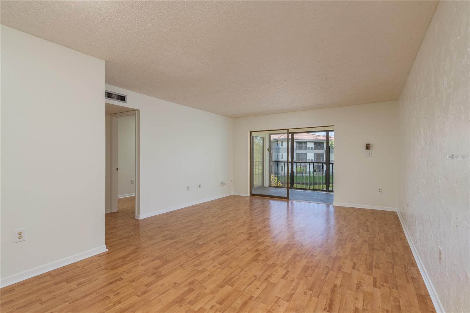 2650 COUNTRYSIDE BOULEVARD C204