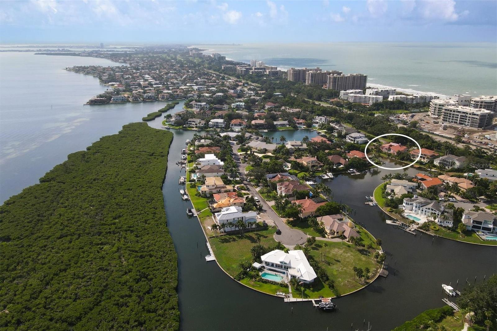 BAY ISLES - Residential