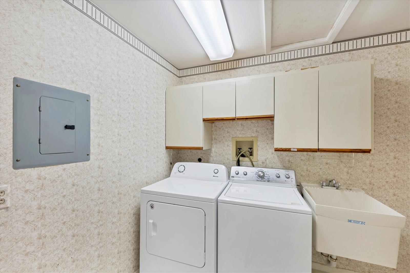 BAY ISLES - Residential