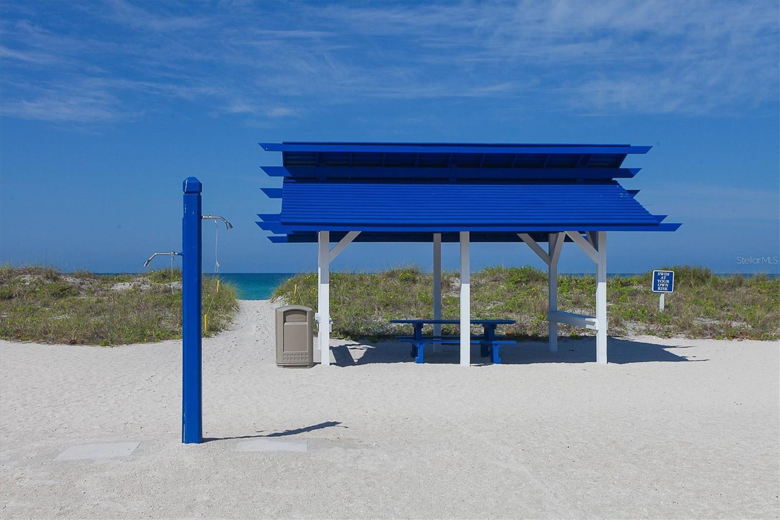 BAY ISLES - Residential