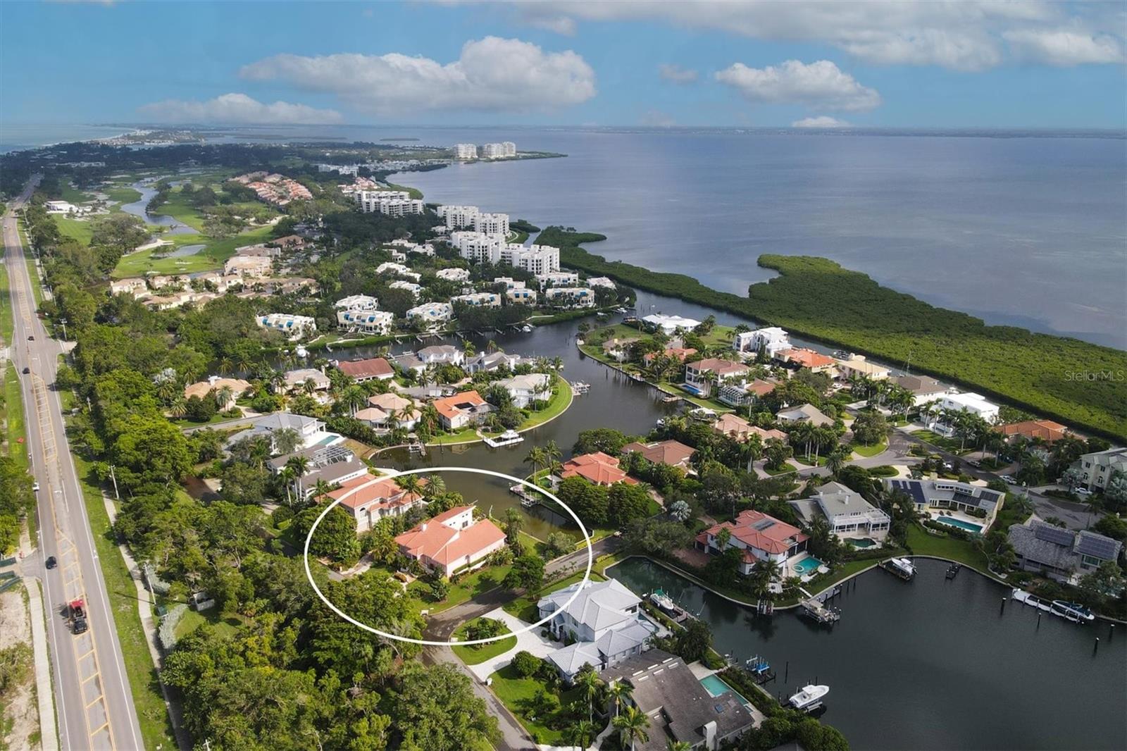 BAY ISLES - Residential