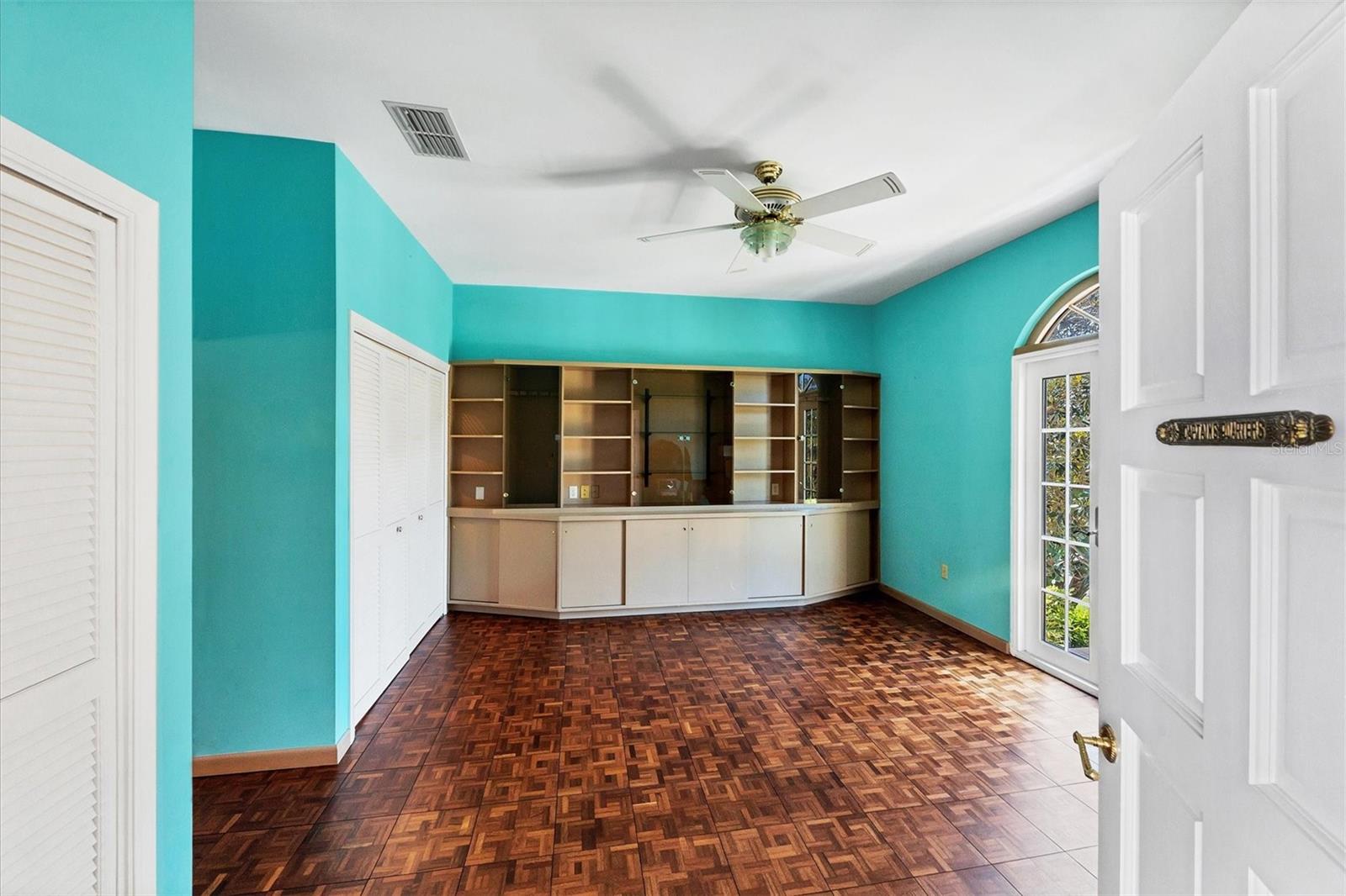 BAY ISLES - Residential