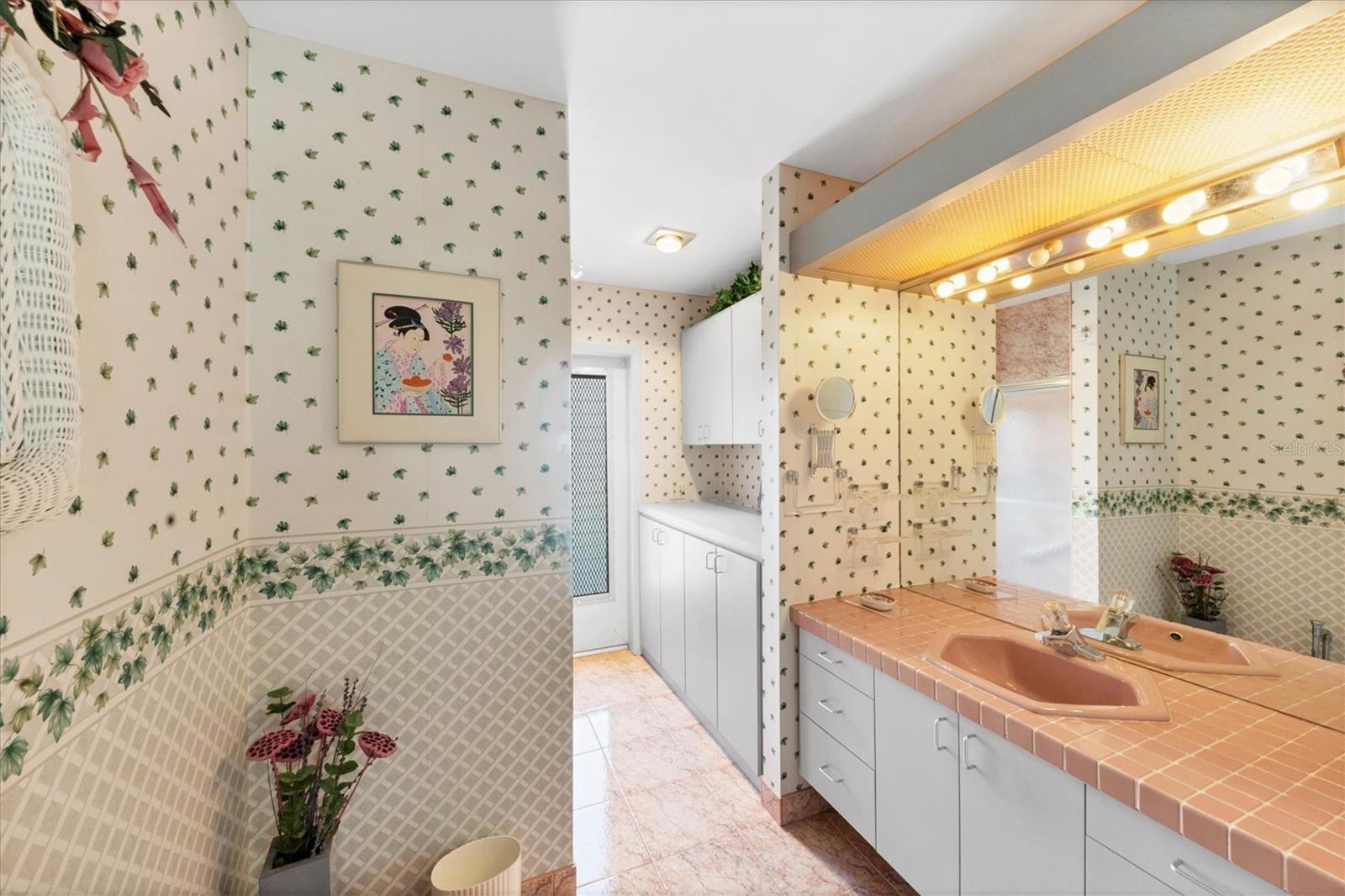 BAY ISLES - Residential