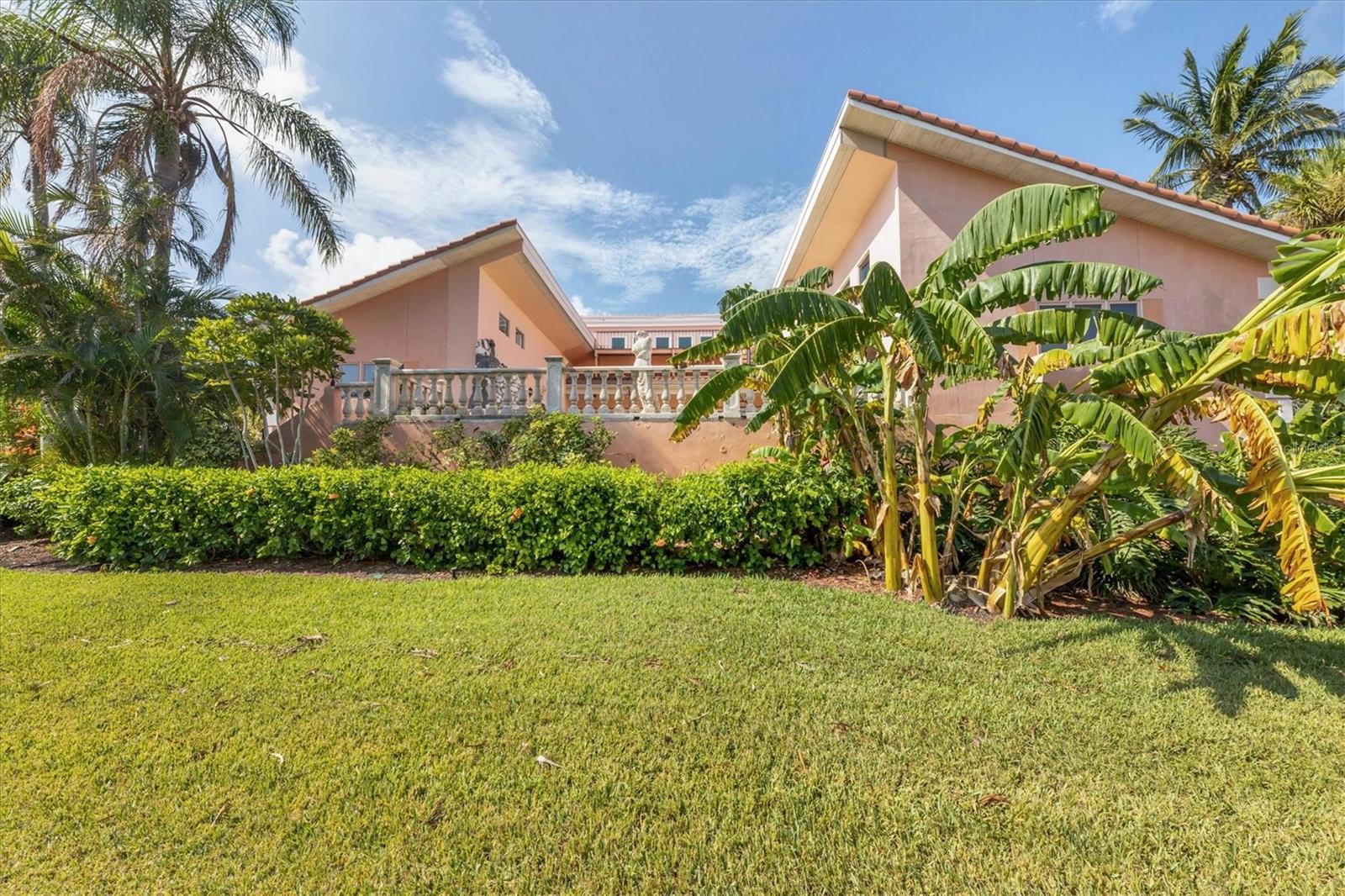 BAY ISLES - Residential