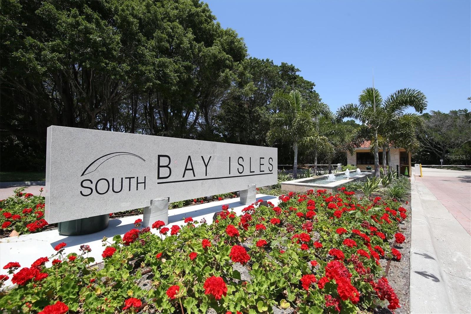 BAY ISLES - Residential
