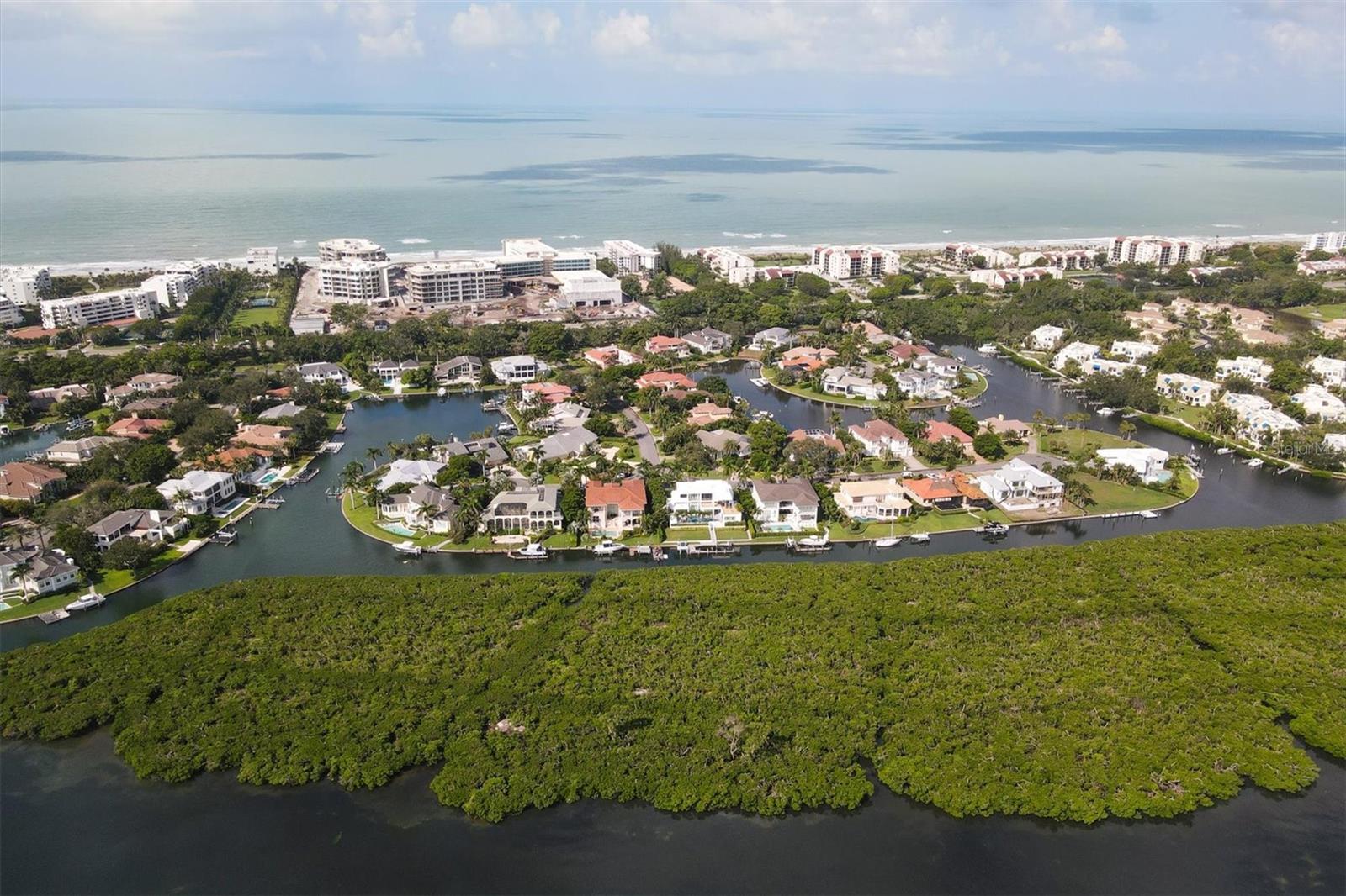 BAY ISLES - Residential