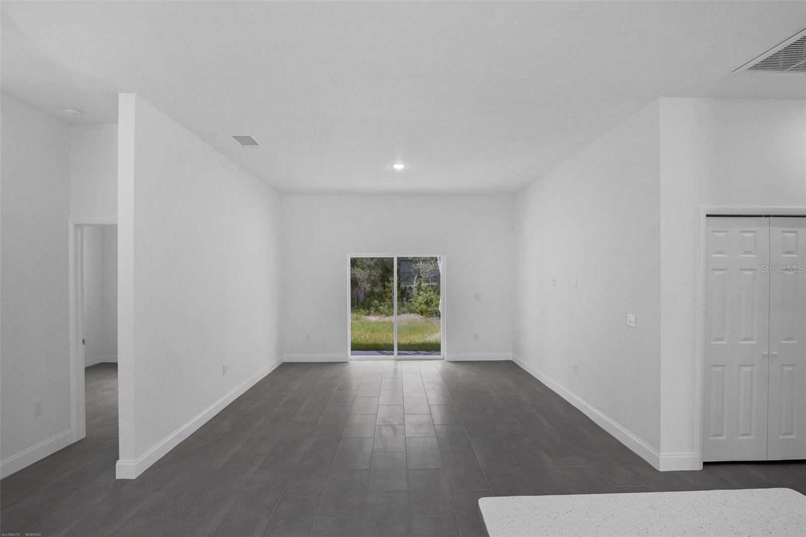 RAINBOW LAKES ESTATE - Residential