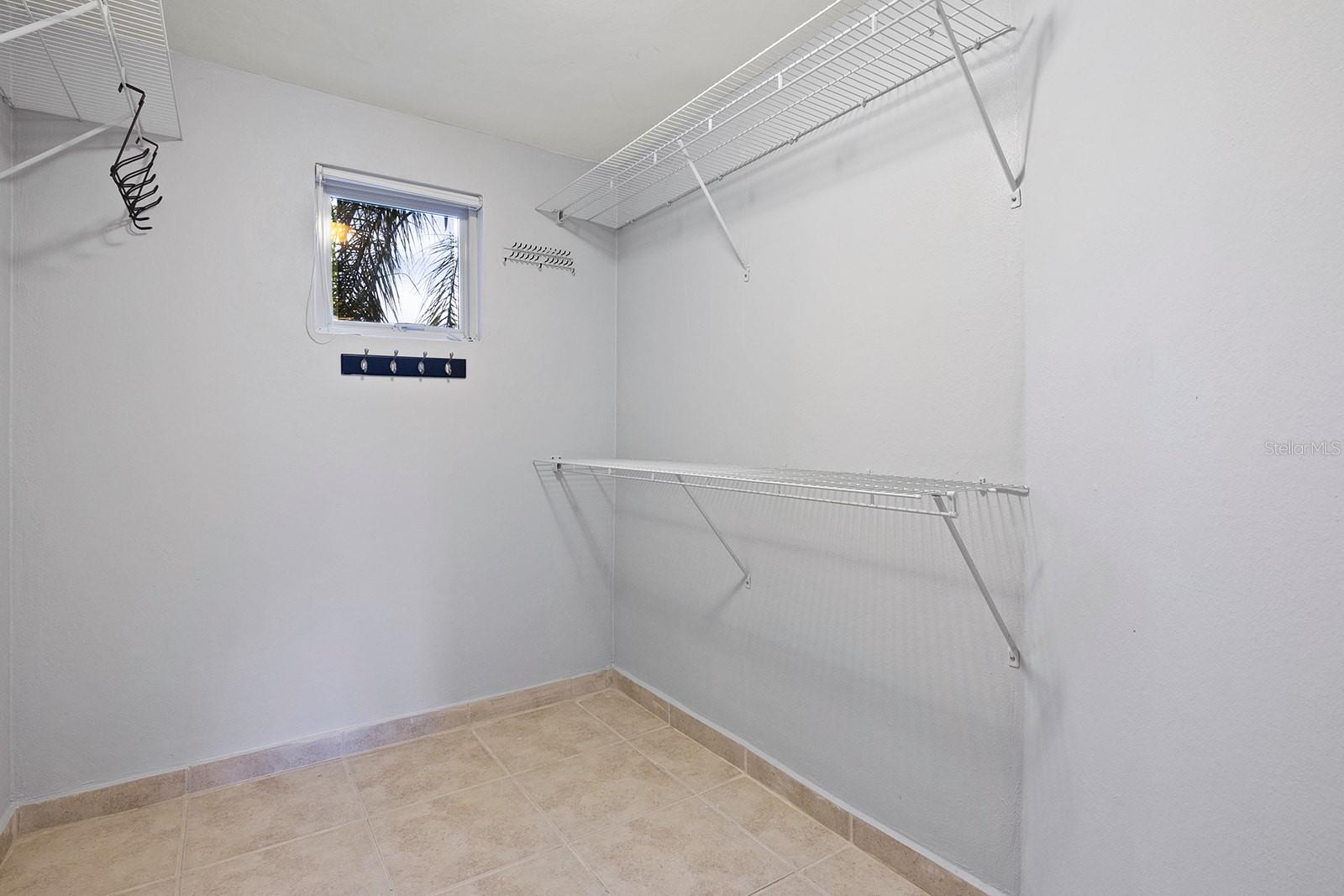 AQUABELLA - Residential