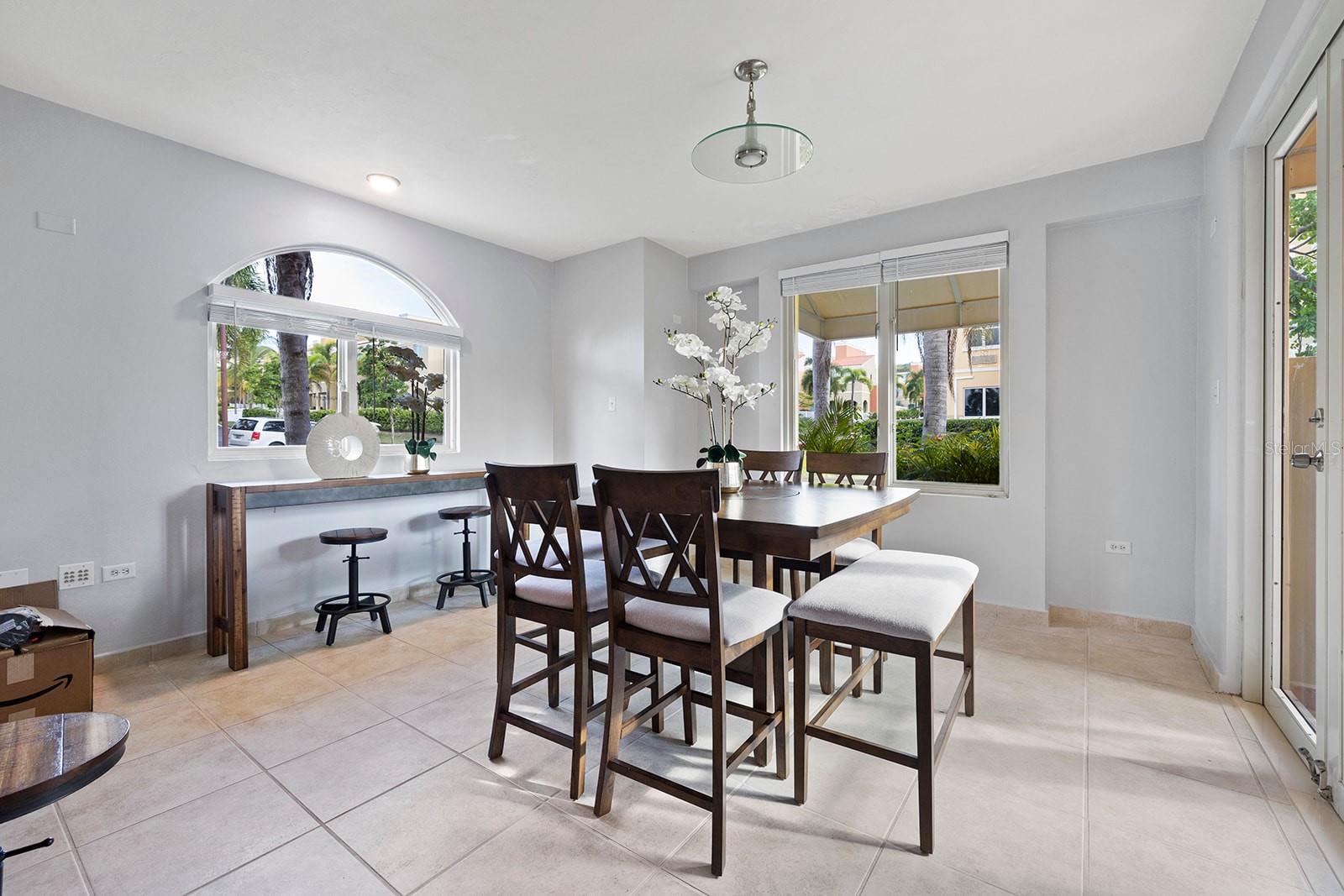 AQUABELLA - Residential