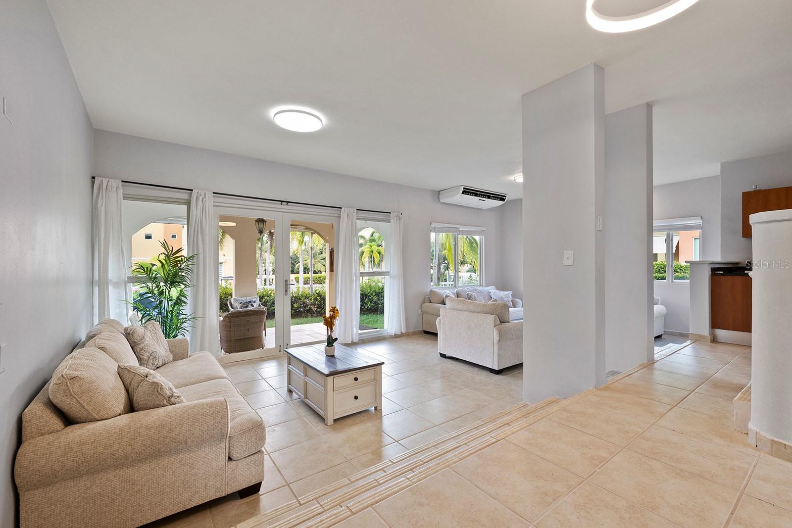 AQUABELLA - Residential